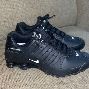 I don’t have the box. They have never been worn before.